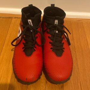 Turf soccer shoes. Lotto. Size 11. Red and black.